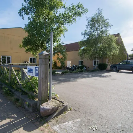 Gammel Havn Otel 3*